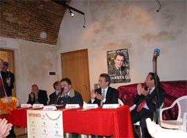Alla presentazione erano presenti anche l'Onorevole Roberto Ruta, il presidente della Provincia di Campobasso Augusto Massa, i Consiglieri Regionali Di Domenico e Di Sabato e l'Assessore Provinciale D'Avanti Giovanni!!!